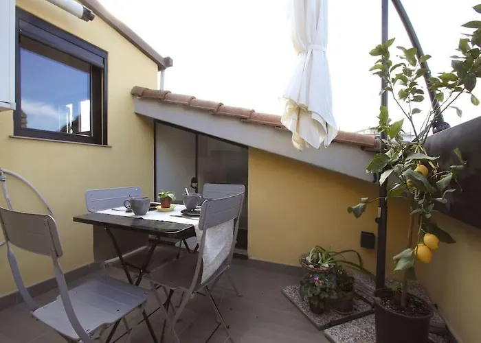 Quattroventi Terrace Penthouse Appartement *